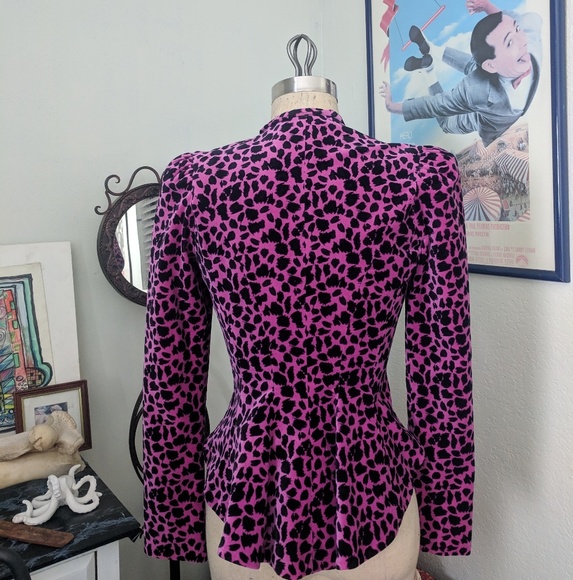 SOLD !! - Picture 2 of 7